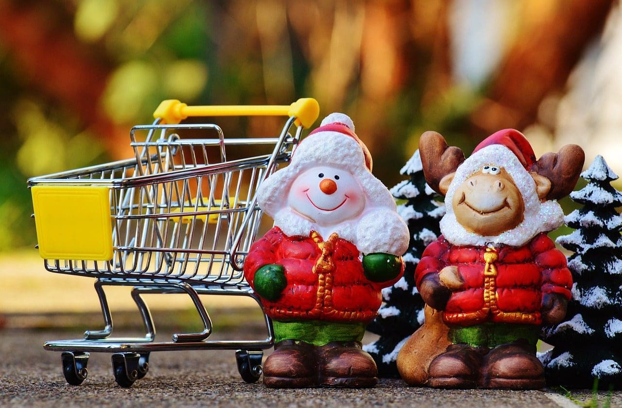 Christmas spending set to rise, says Accenture