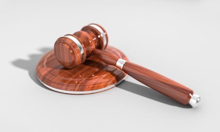 Ombudsman access to small firms may be extended