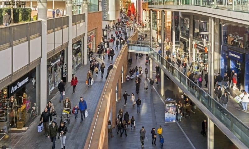 Footfall forecast to drop in run-up to Christmas