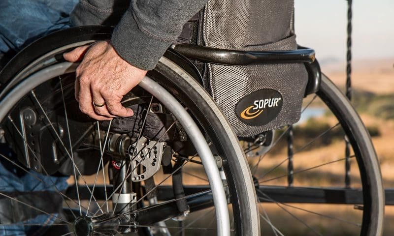 How accessible are shopping centres in the UK?