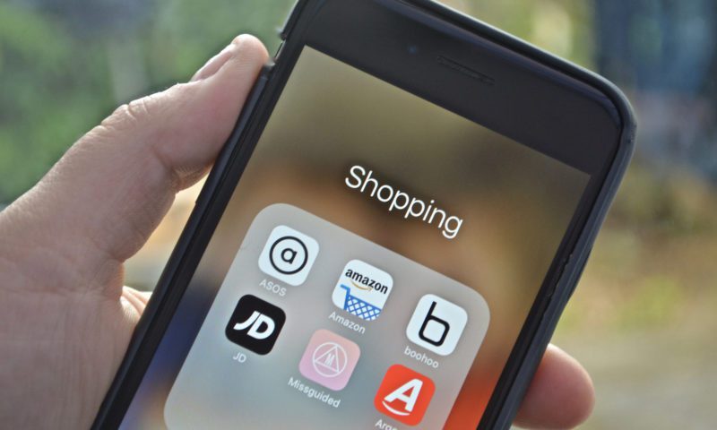 Online retail sales stay steady; mobile growth hits ‘all time low’
