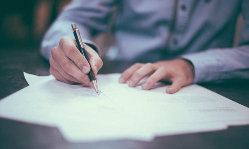 Retail jobs and applications plummet in January