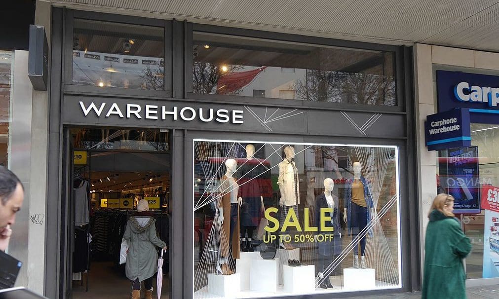 Oasis and Warehouse collapse into administration