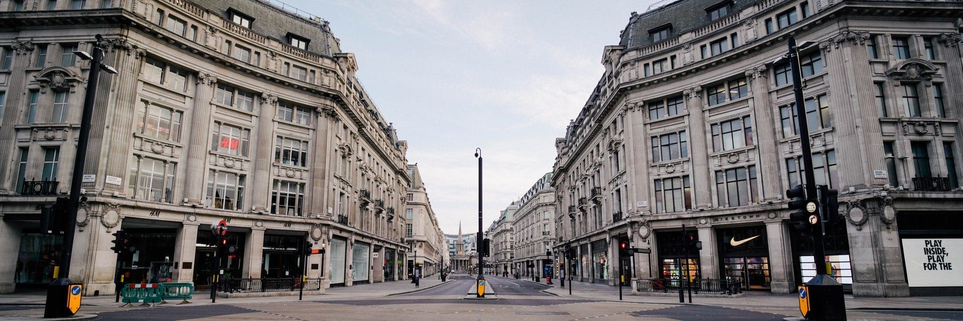 Retail sales fall to lowest ever annual level