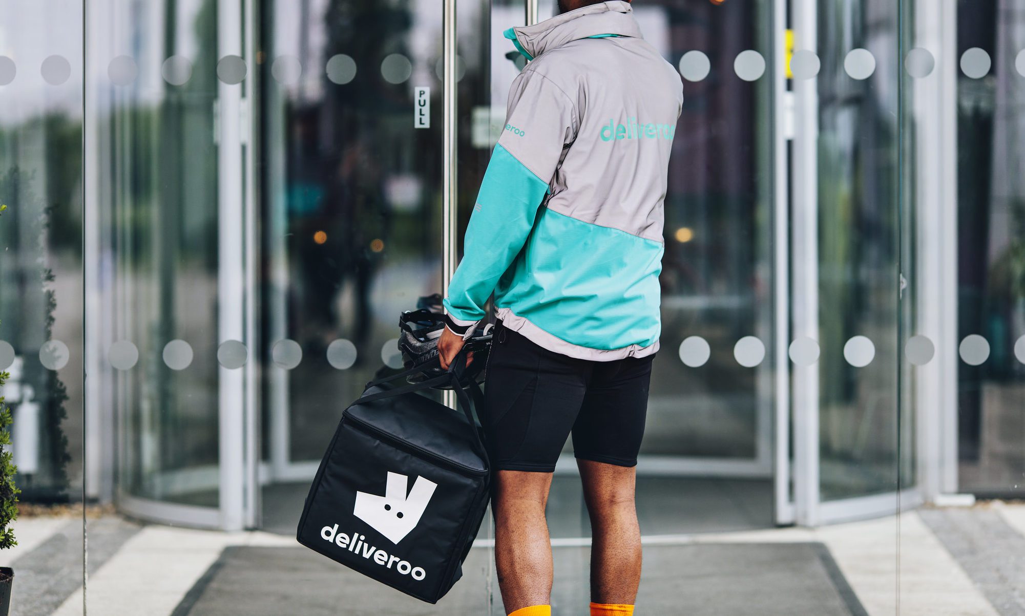 CMA clears Amazon’s Deliveroo investment