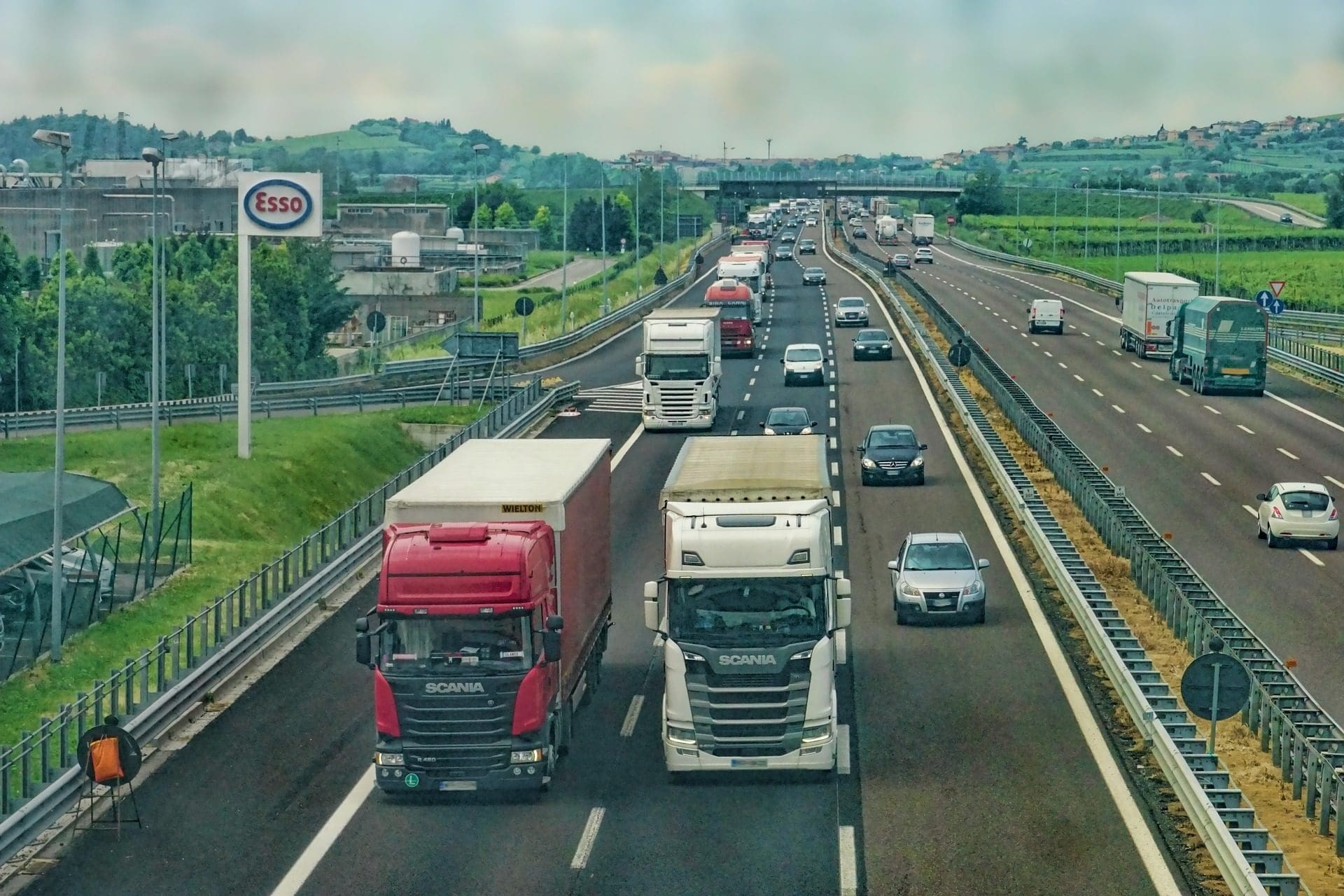 UK rejects industry demand for EU truck driver visa