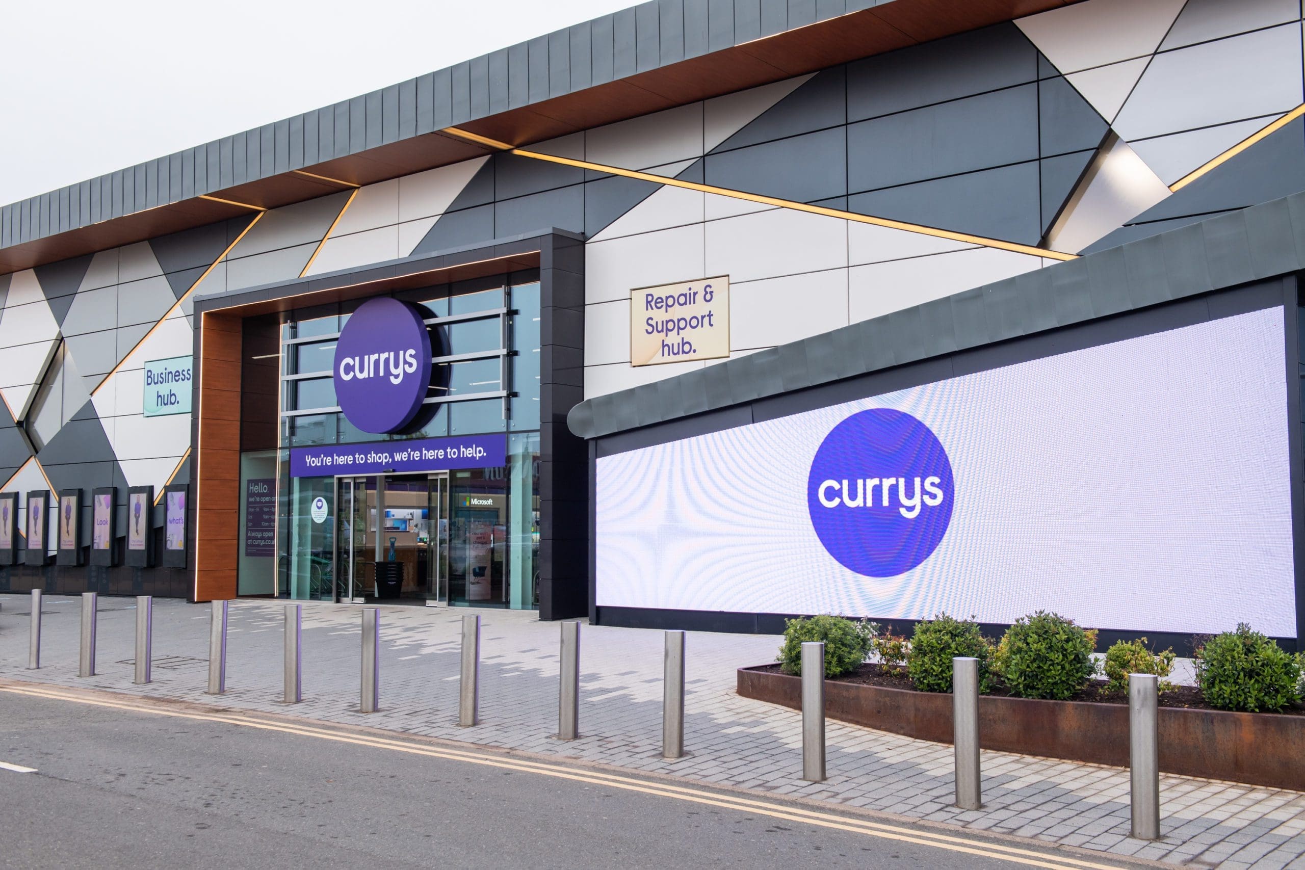 Currys lowers profit expectations to £155m amid 10% drop in sales
