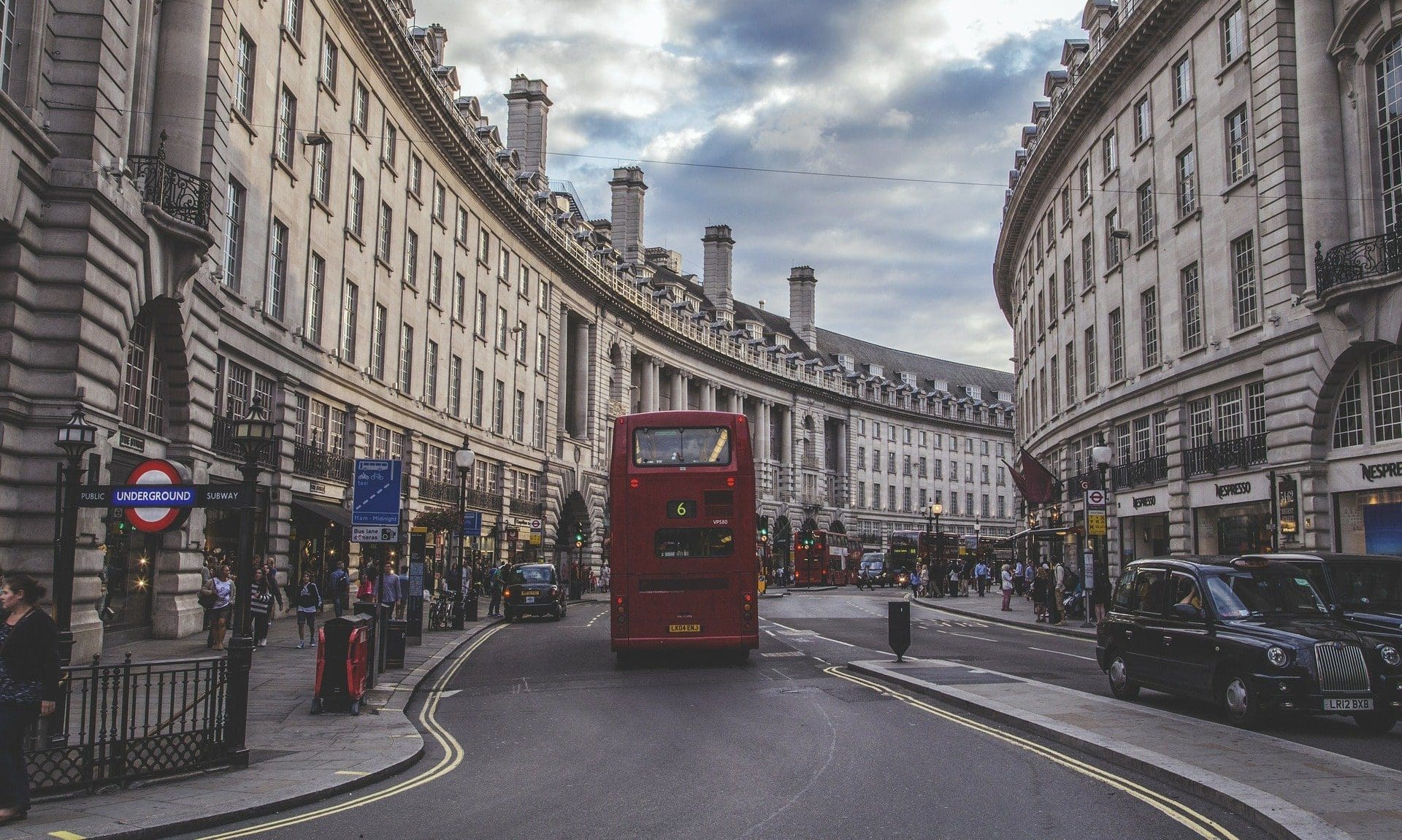 UK GDP rebounds 1.3% in Q4 FY21