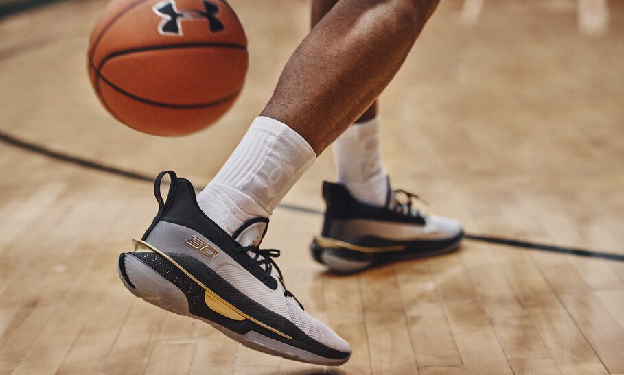 Under Armour CEO to step down