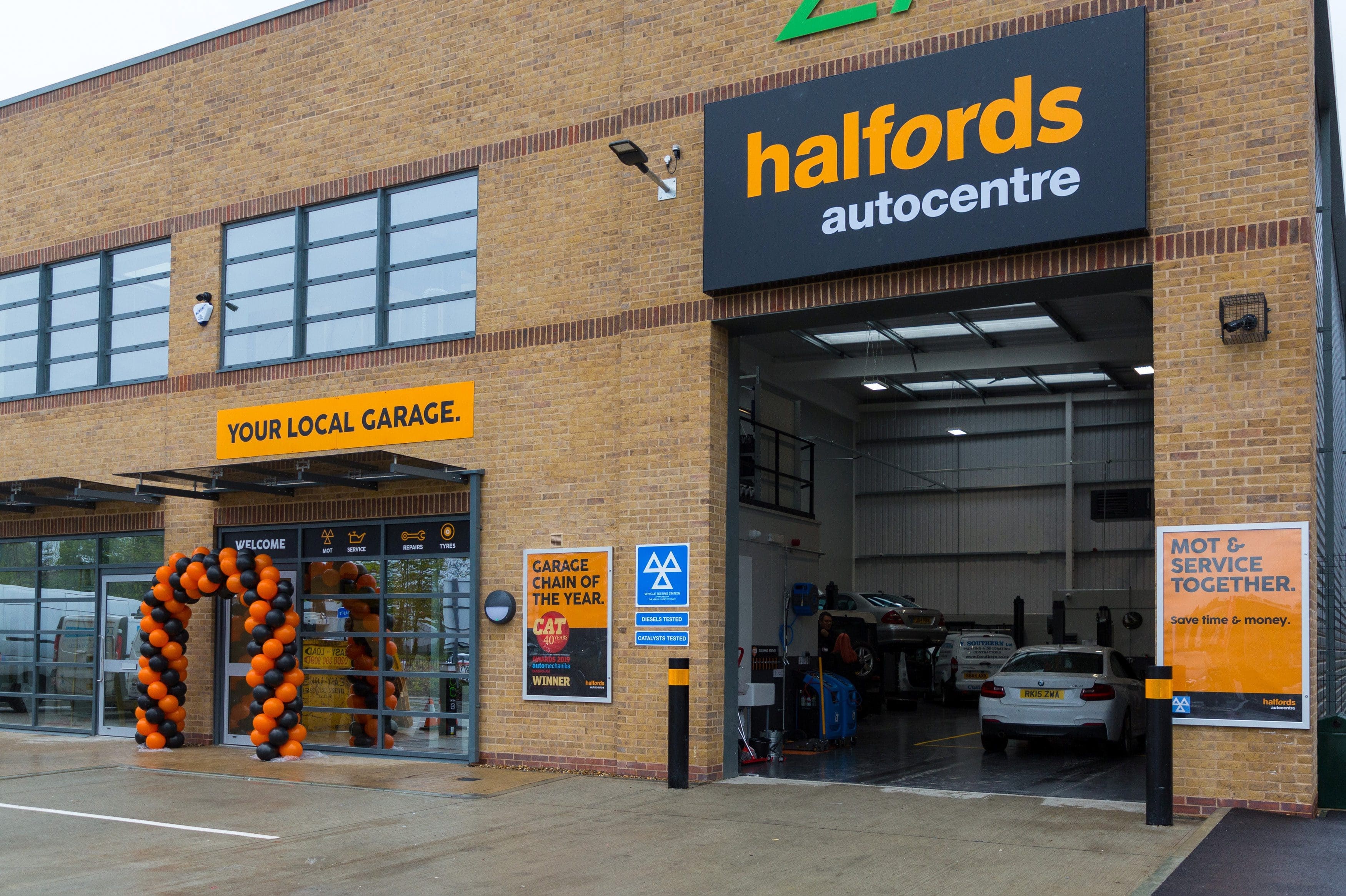 Halfords revenue up 9.2% as group targets £75m profit in FY23