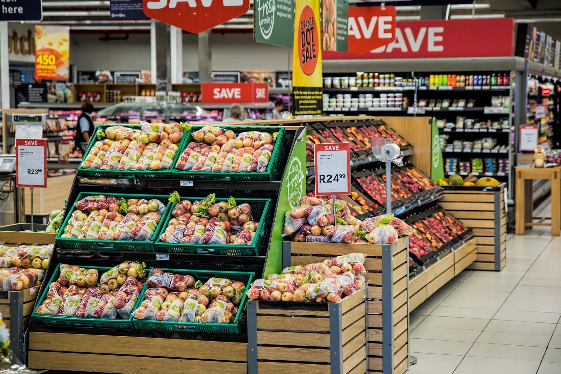 Supermarket sales growth slows as shoppers cut volumes