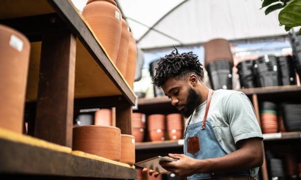 Retail jobs at lowest four quarter average in over a decade