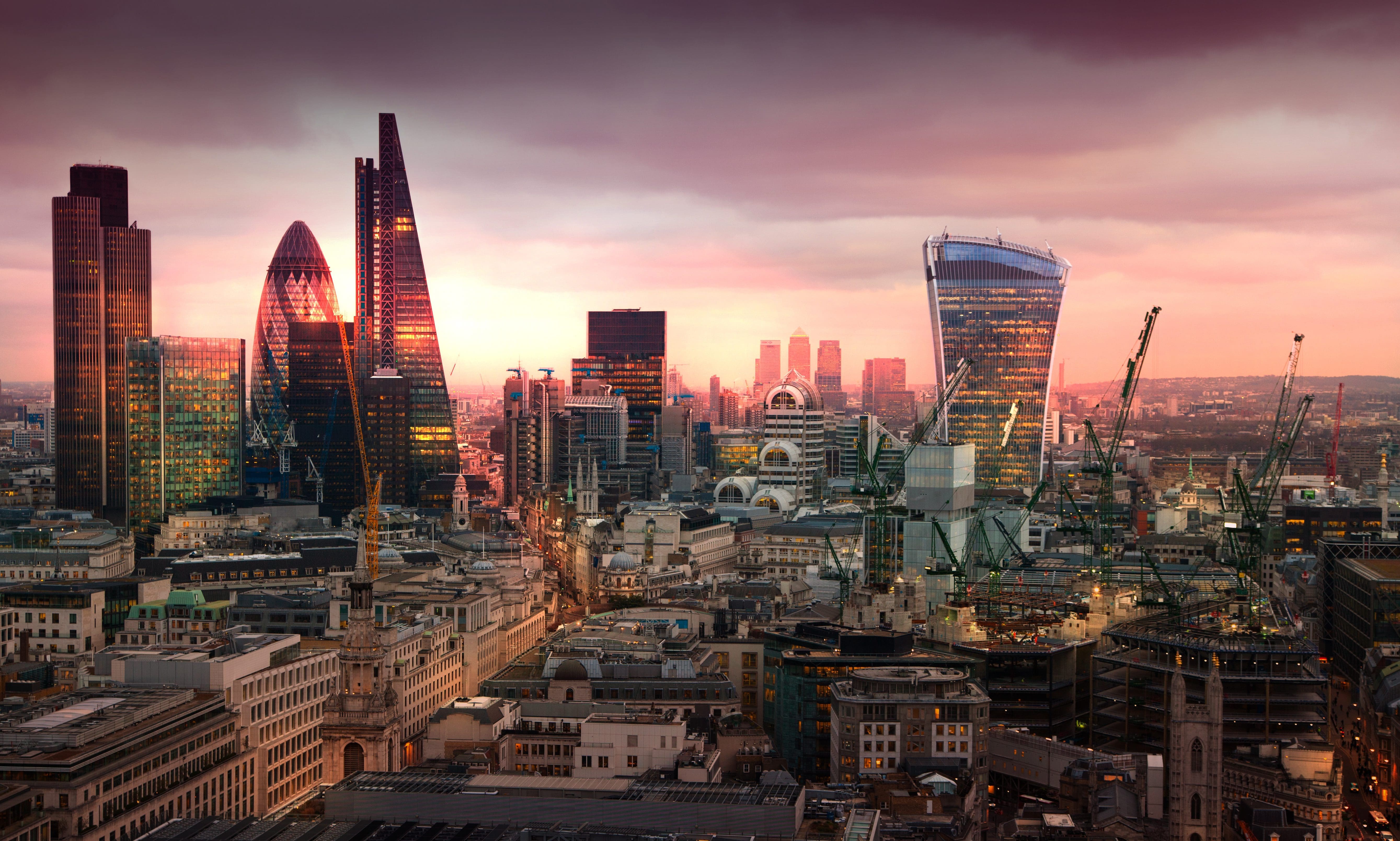 UK quarterly GDP beats expectations despite slowdown