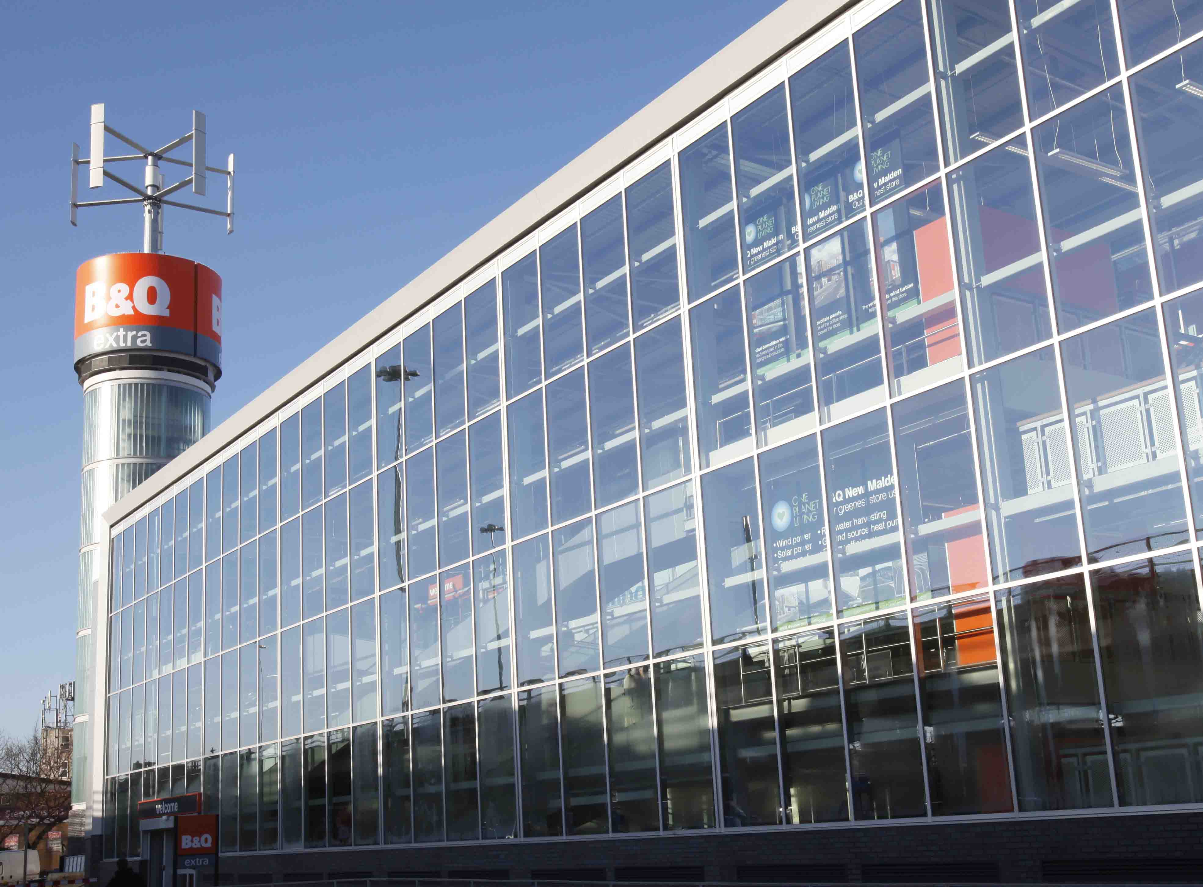 Kingfisher holds guidance despite low Q1 sales at B&Q