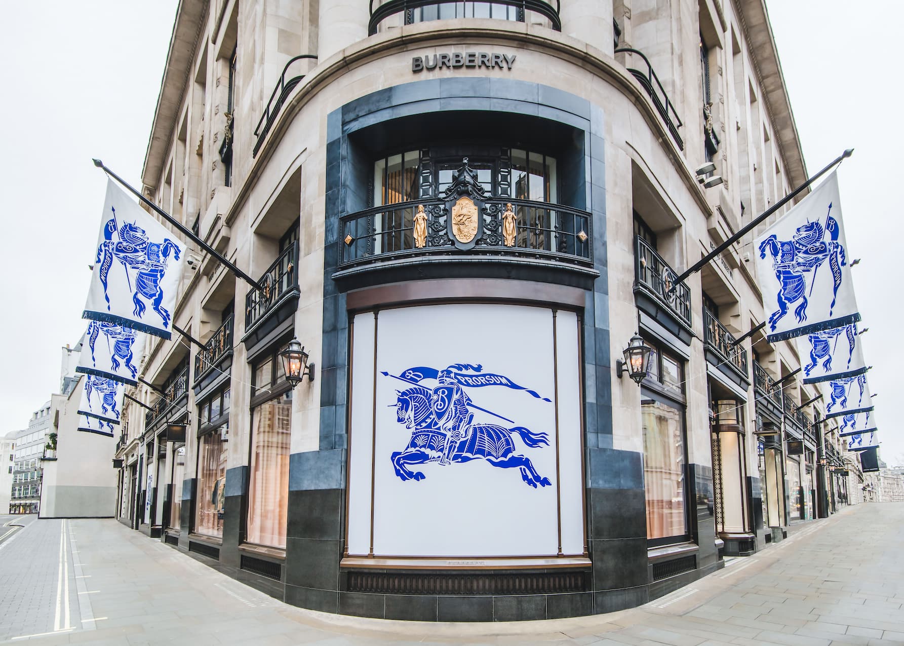 Burberry chief faces £12.2m bonus vote amid climate target delay
