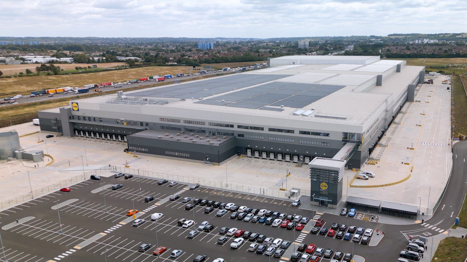 Lidl opens largest warehouse with £300m Luton site