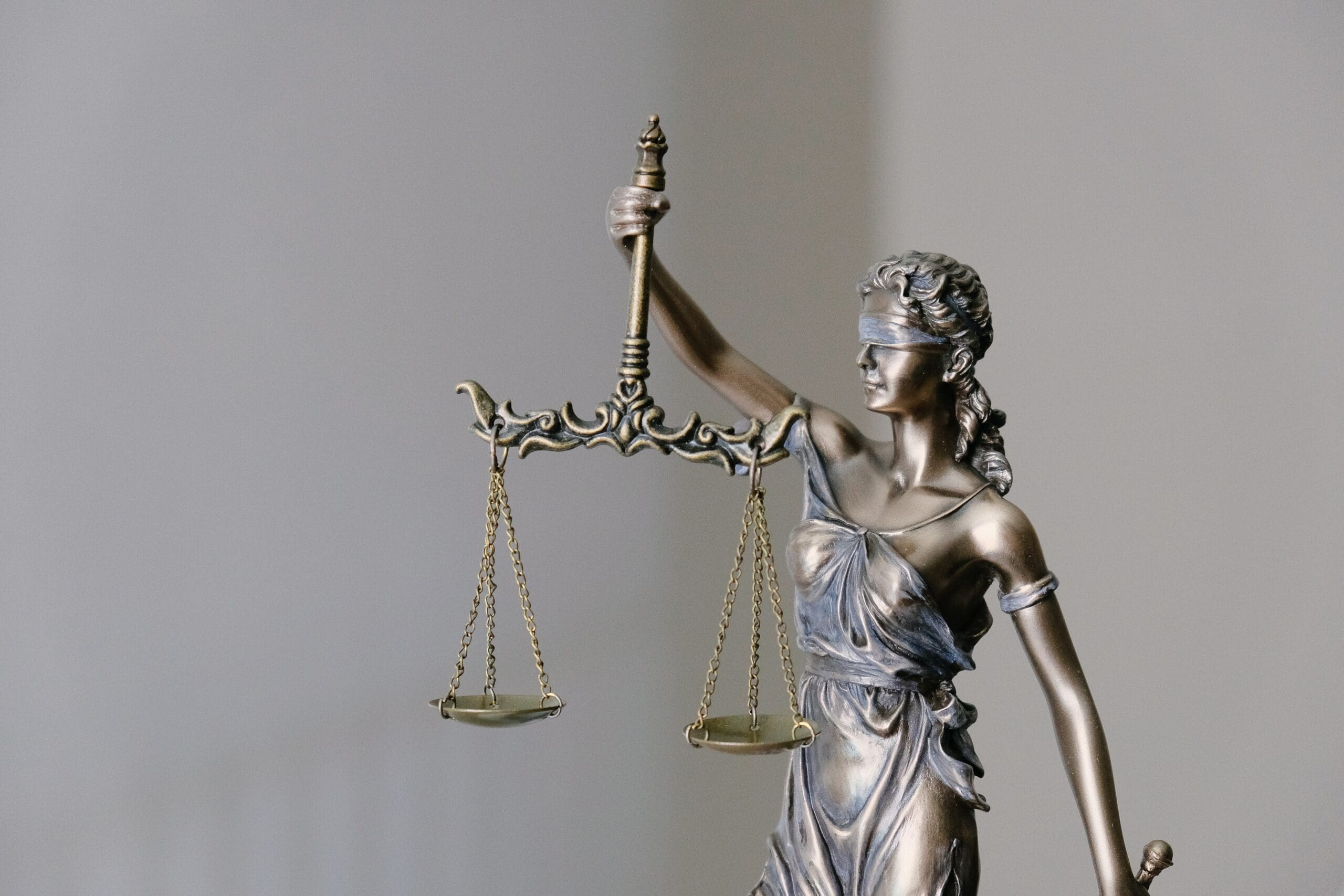 Frasers tries to pull Morgan Stanley boss into legal battle