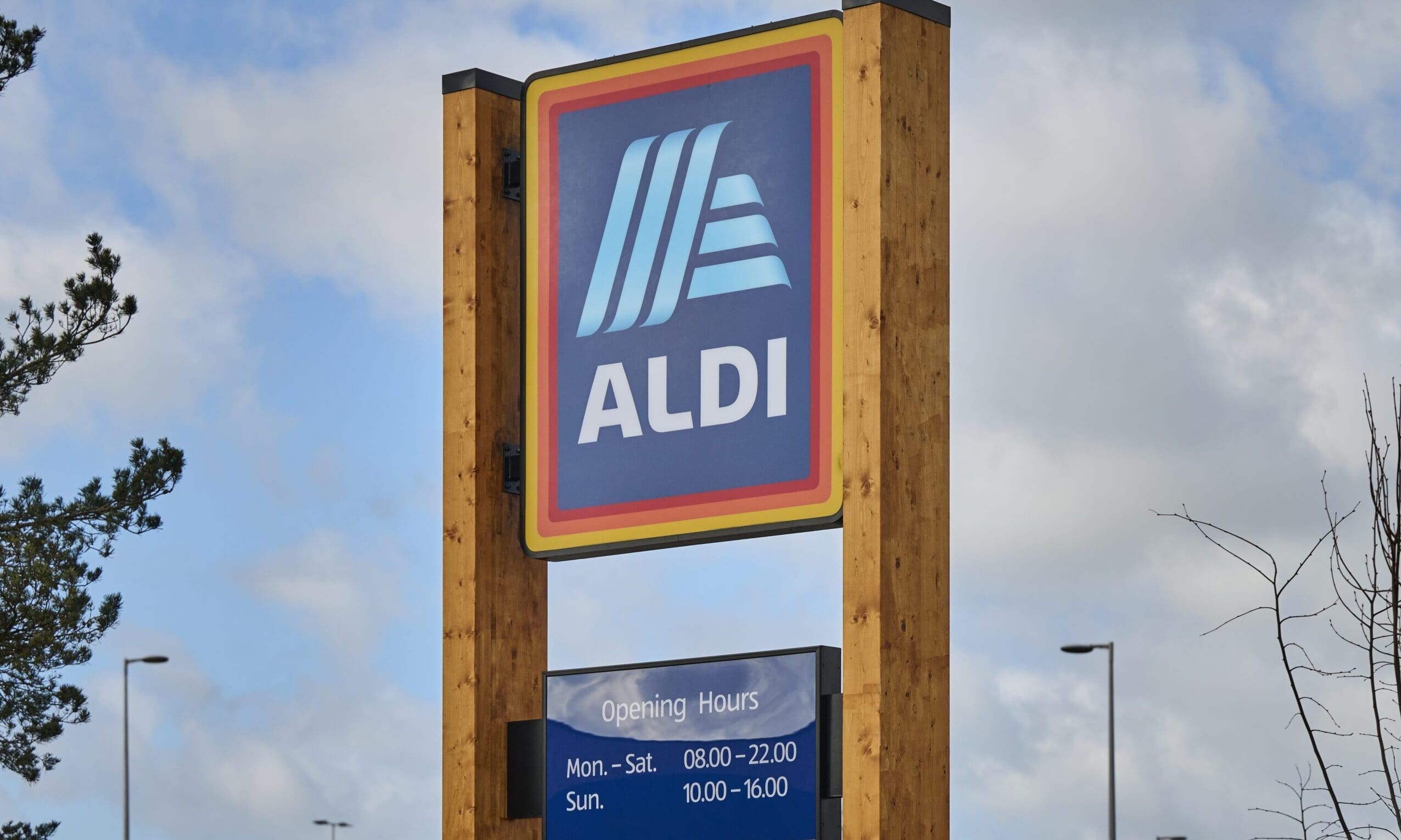 Aldi forecasts record-breaking Easter sales