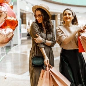 UK retail sales climb 3.7% as May heatwave sparks shopping surge