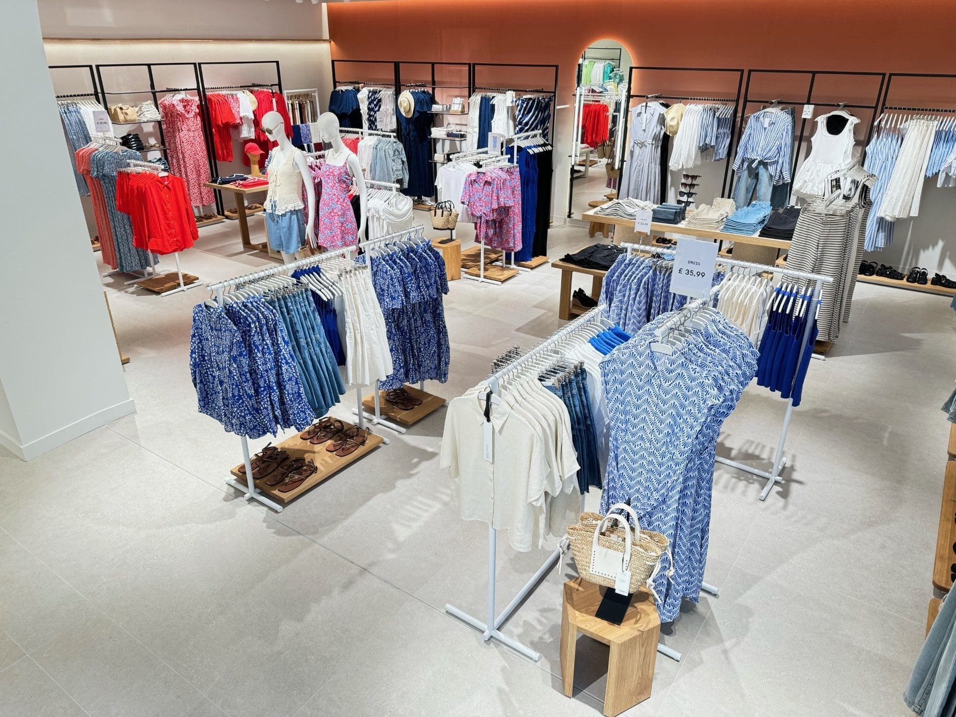 Mango opens new store in Angel Central