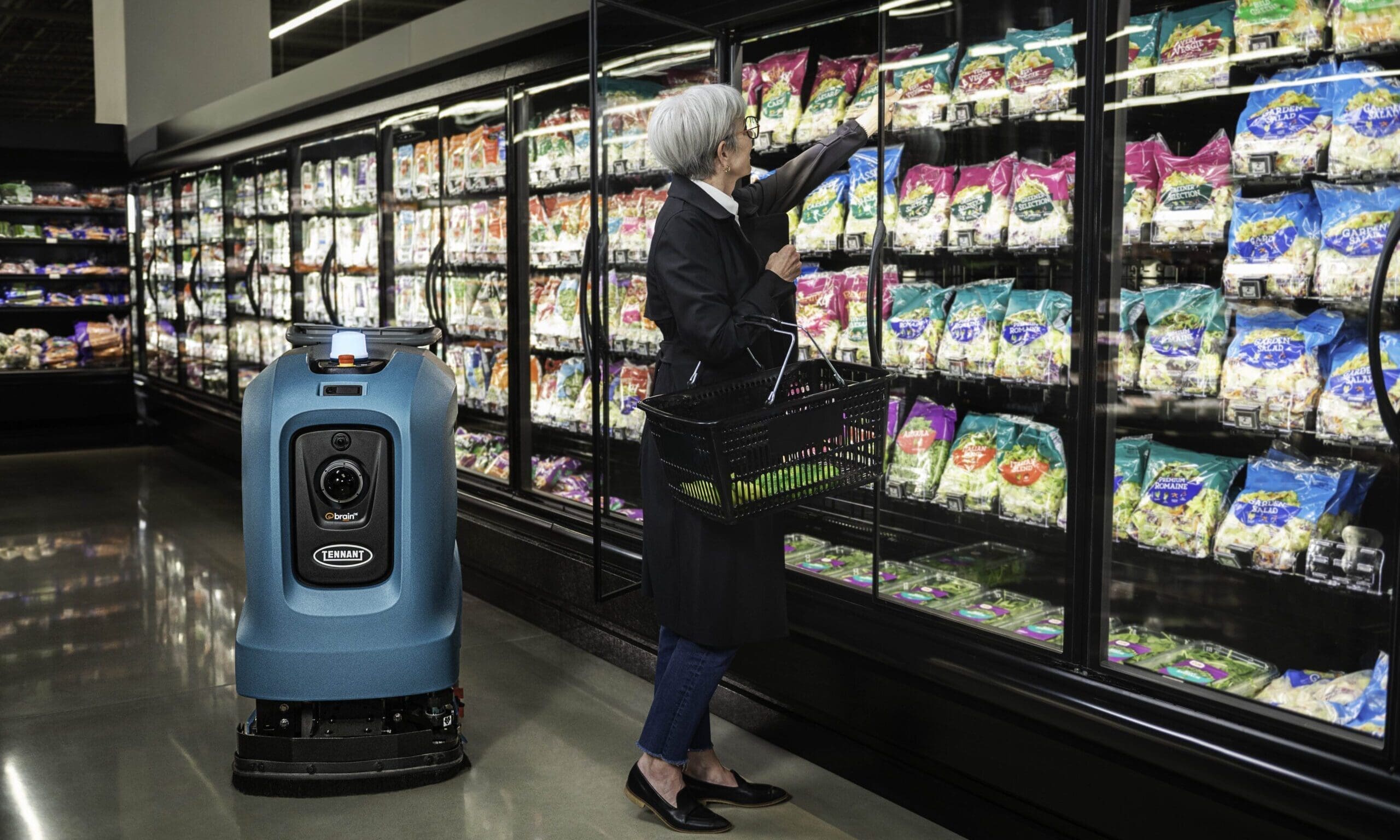 Rising to new retail challenges with robotic cleaning machines