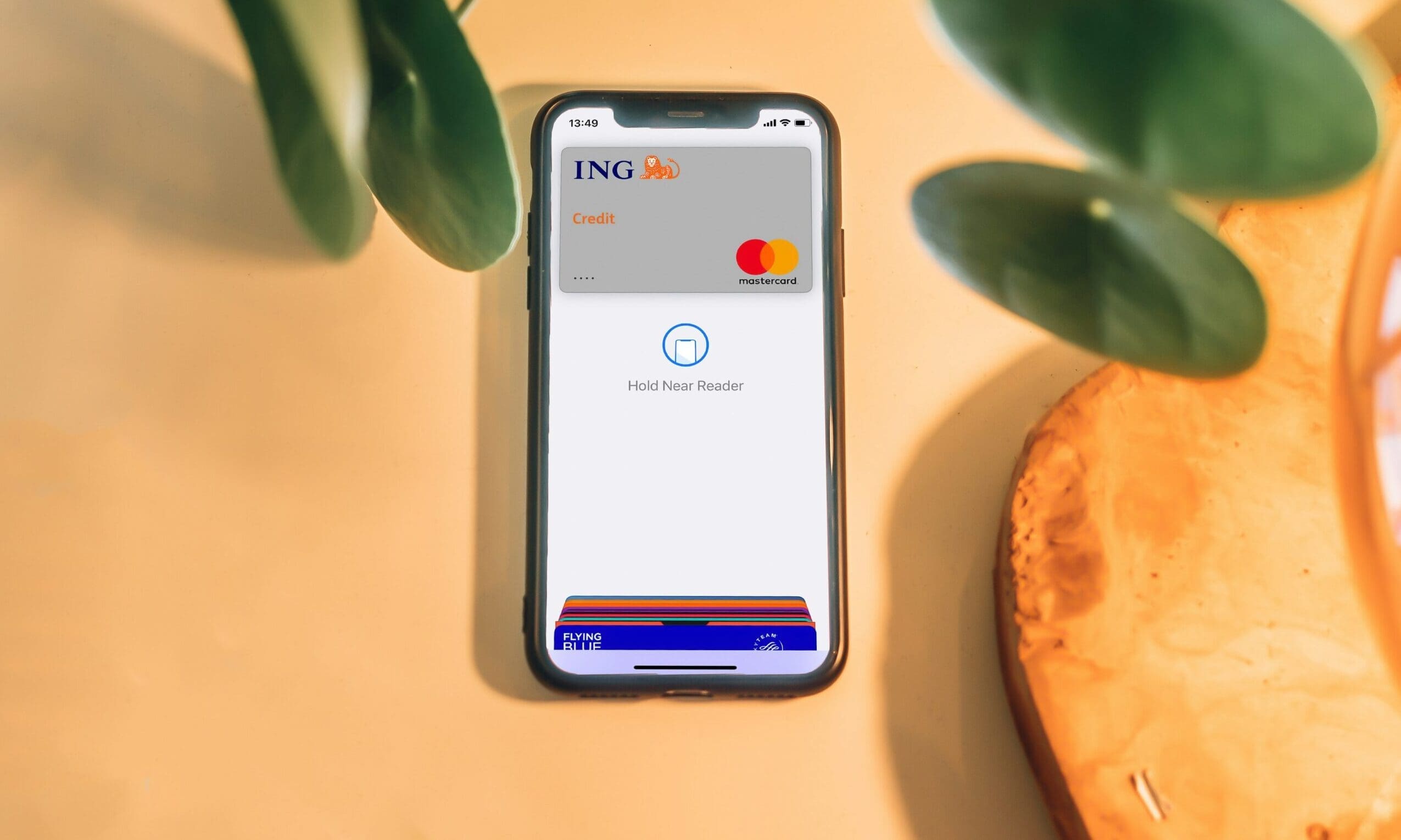 40% of consumers opt for cashless payments despite 2.6% surge in cash usage