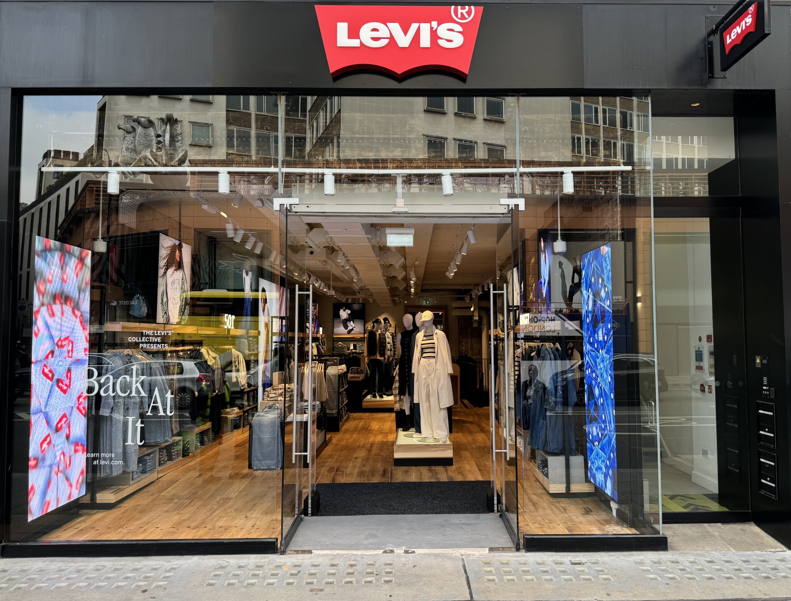 Levi’s opens new store in Knightsbridge