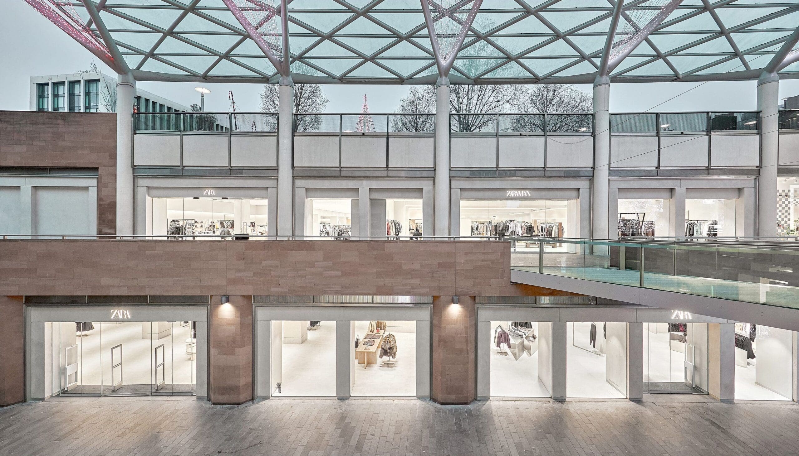 Inditex HY profits edge up to €2.8bn