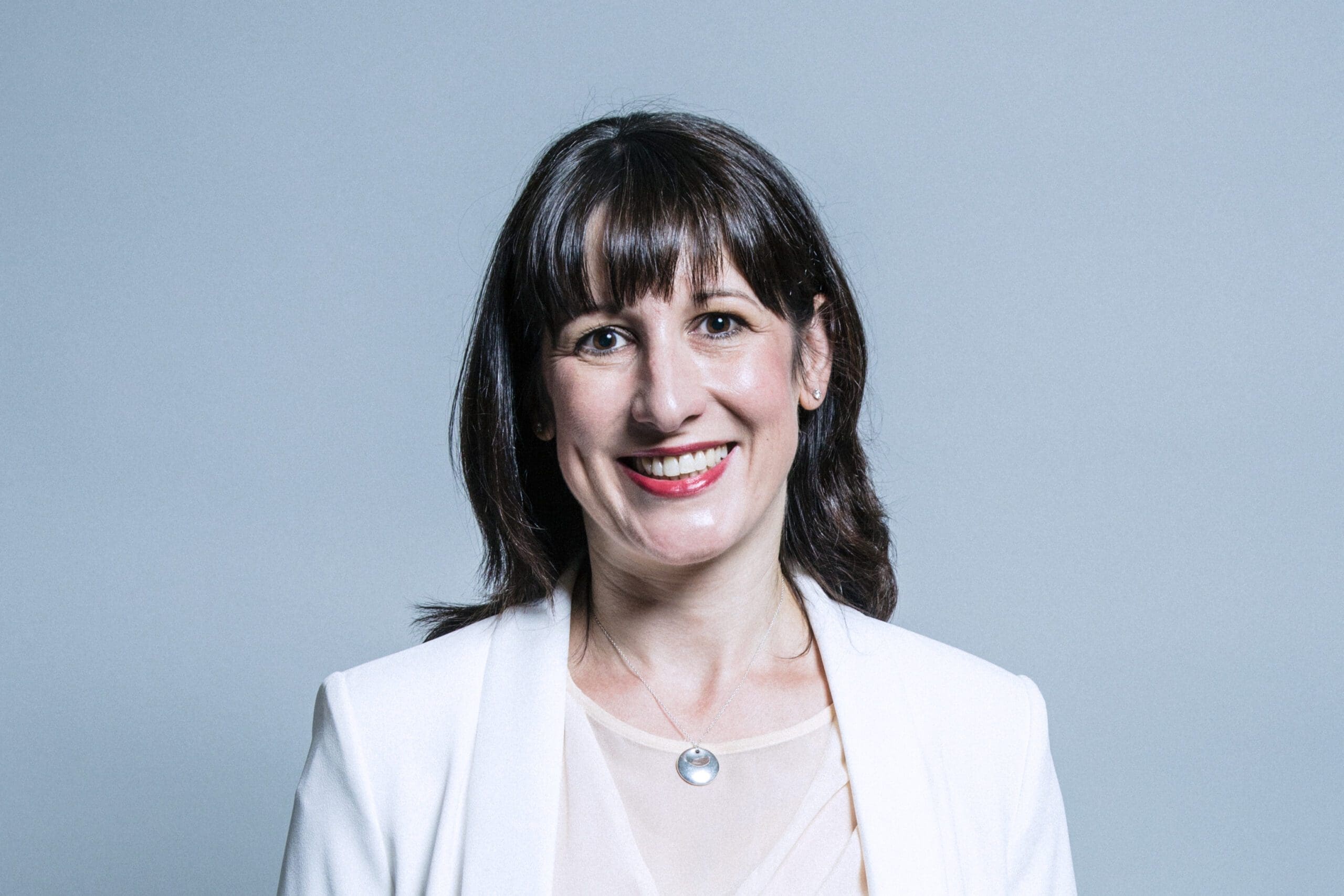 BUDGET: Income tax bands frozen, minimum wage to increase, NI-exempt pension threshold scrapped