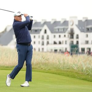 Investment group led by Peter Jones acquires American Golf