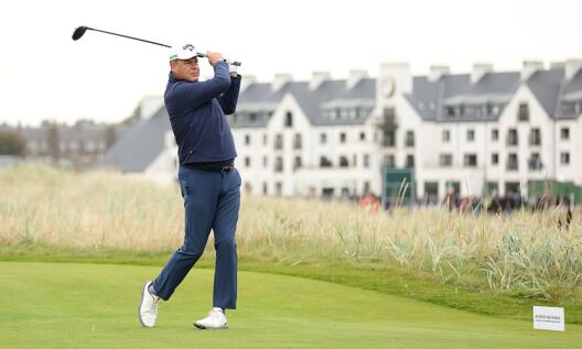 Investment group led by Peter Jones acquires American Golf